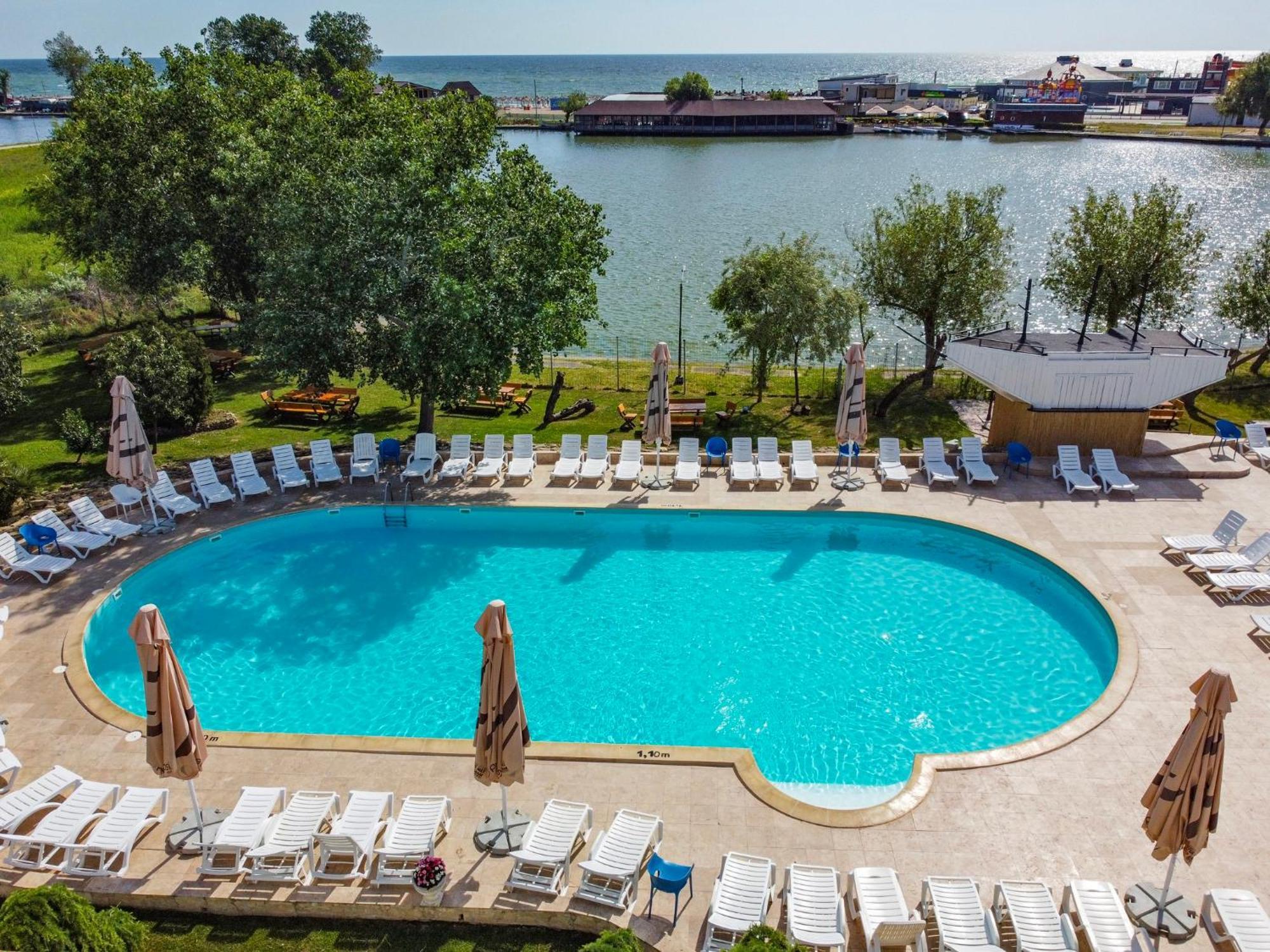 Complex Tismana 3* All Inclusive 朱庇特 外观 照片