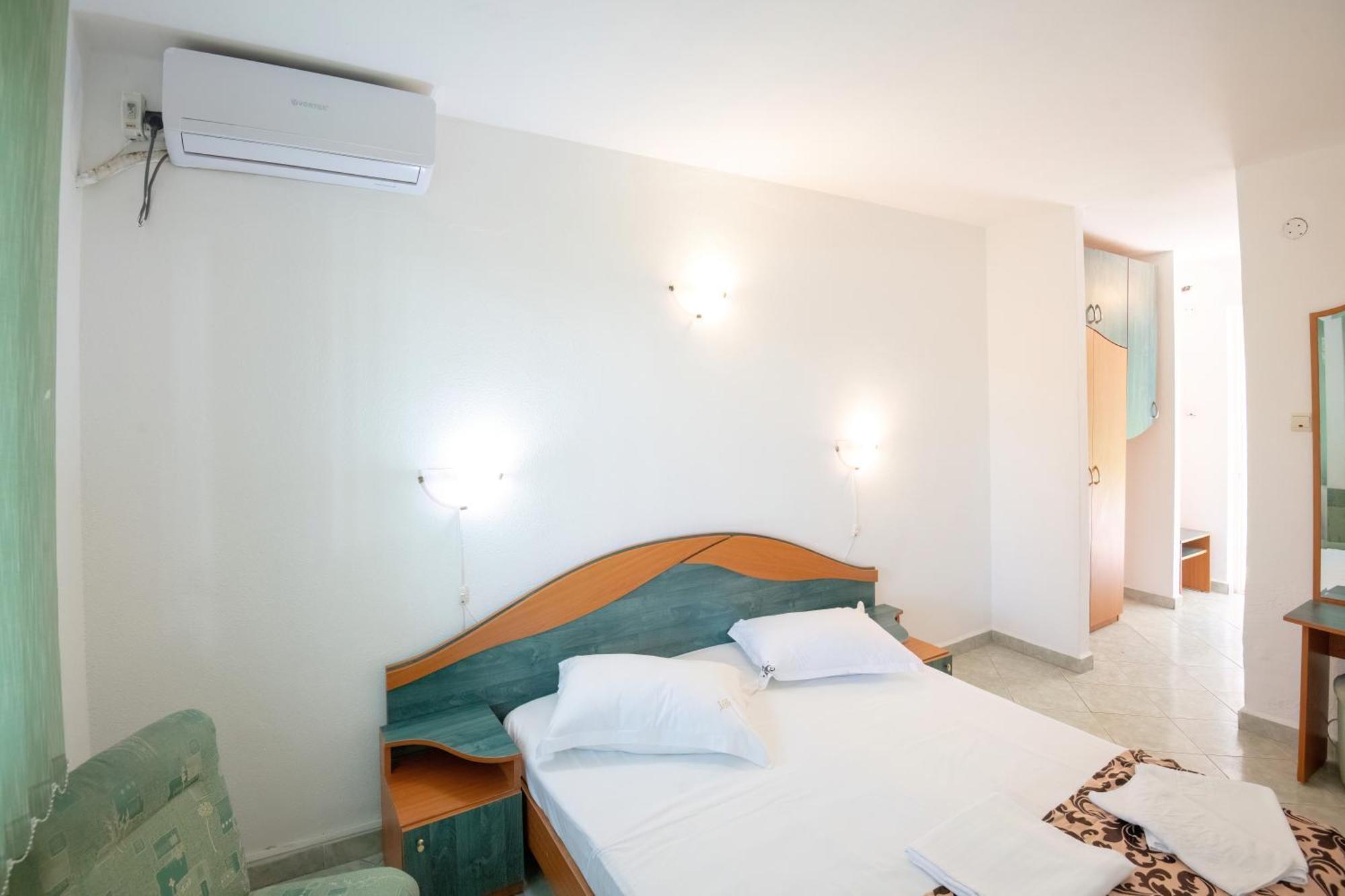 Complex Tismana 3* All Inclusive 朱庇特 外观 照片
